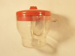 Régi retro műanyag fedeles csésze bögre - kb. 1970-es évek