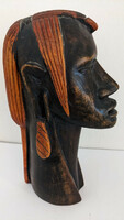 Dél-Afrikai faragott  faszobor kaucsukfából, 21 cm magas, legnagyobb szélesség: 12 cm
