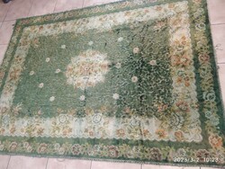 Beautiful green, velvety, silk sheen wall carpet. 200 X 145 cm