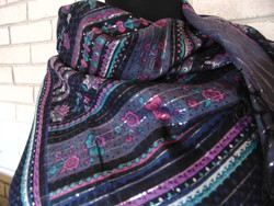 Marks & Spencer selyem rojtos kendő népies mintával