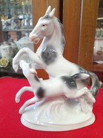 Alt Német,Germany Fasold & Stauch Bock Wallendorf  1935-1949 Csikó Anyával Porcelán Figura.21 cm.