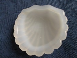 Kagyló formájú opál üveg gyűrű tartó