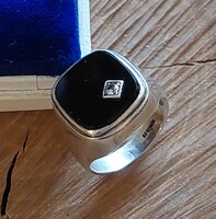 Ónix köves ezüst pecsétgyűrű cirkóniával