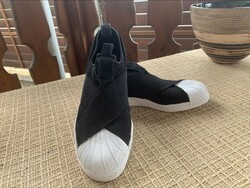 Adidas superstar slip on, comfortable sneakers, well maintained, used a few times, good condition