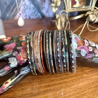 23 retro bracelets, a set of 23 hippie bracelets from the 70s, diameter 6 cm,