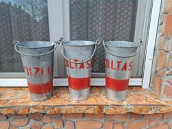 10 Liter tin fire extinguisher bucket pot in good condition village rustic decoration