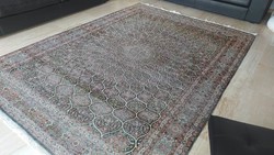 Kézi csomózású selyem perzsa szőnyeg!