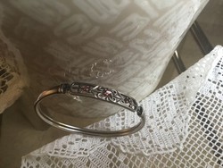 Silver bracelet with granite stones