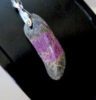 Stichtit oblong mineral pendant and steel chain