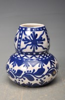 Vase of folk patterned majolica from Hódmezővásárhely, hmv lázi j, 1930s.