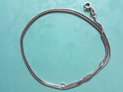 Jelzett ezüst nyaklánc (45 cm)