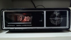 Retró Ejtőszàmlapos Lapozós rádiós óra működik
