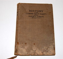 A Szovjetunió Kommunista Pártja (bolsevikok) története angol nyelvű könyv (1945)