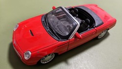 Ford Thunderbird piros 1/25 modell autó  Maisto