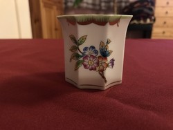 Octagonal Herend vase with Victorian pattern