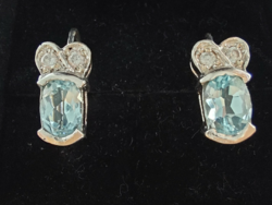 46T. From HUF 1 14k white gold 3.72g earrings with aquamarine, 0.12 ct with 1st grade glasses