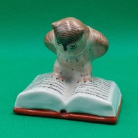 Kőbányai (drasche) figure of an owl sitting on a book