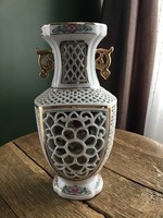Régi kínai áttört díszítésű porcelán váza belső jelenettel