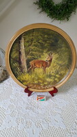 Nagyméretű fatálra festett "őzbak az erdőben"41cm.