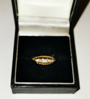 18 karátos arany gyűrű 5 db gyémánttal