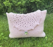 Pink crochet mandala women's bag for unique needlework