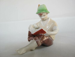 Drasche Kőbányai porcelán könyvet olvasó fiú