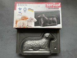 Zenker non-stick Easter lamb cake mold with recipe in box 1l