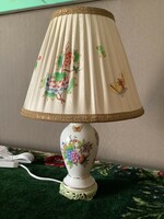 Herendi porcelán viktória (VBO) lámpa eladó ernyővel
