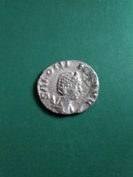 Silver denarius! Salonina.