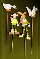 Négy festett színes fa pálcikás figura lúd liba nyúl nyuszi bárány tyúk húsvét tavasz dekoráció