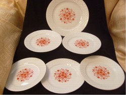 Antik,jelzett domború szegélyes virágos tányérok 6 db-os  25cm  + 19,5 cm készlet egyben eladóak