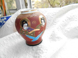 Satsuma  kézzel festett  váza 12 cm