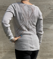 Monari silver gray elongated top with special back