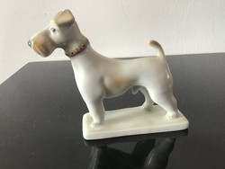 Zsolnay porcelán kutya 10cm.
