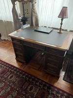 Ónémet íróasztal restaurált, térbe is állítható
