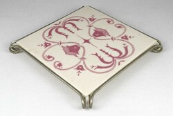 1M731 Antik szecessziós díszes edény alátét csempe fém keretben 17 x 17 cm