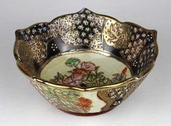 1M904 richly gilded Chinese porcelain bowl bowl
