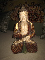 Ülő Buddha  szobor   , fából kifaragva , kifestve   kb 45 cm