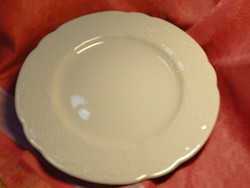 Gyönyörű fehér porcelán asztalközép, kínáló tál