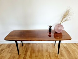 Retro coffee table, both beautiful and large