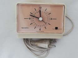 Remington electric alarm clock for desk