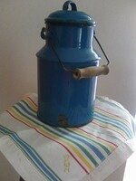 Antique milk jug, Budafoki