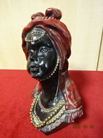 Afrikai női fej ékszerekkel, magassága 20 cm. Jókai.