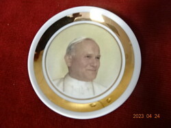 Hollóházi porcelán asztalközép, II. János Pál pápa arcképével. Jókai.