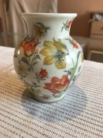 Német porcelán kis váza virágos mintával