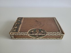 Régi dohányos fadoboz cigarettás doboz Magyar királyi címeres dohány cigis szivaros címkés tároló