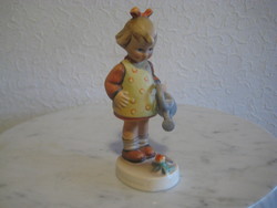 Hummel little girl with watering can 11.5 cm