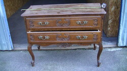 Antik bútor  jellegü vintage barokk kómod