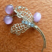 Pink stone brooch, pin