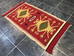 TORONTÁLI kézi szövésű gyapjú szőnyeg, 60 x 118 cm